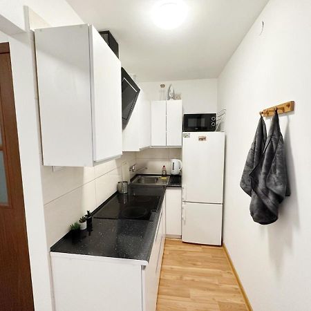 Anielewicza 26 Rooms วอร์ซอ ภายนอก รูปภาพ
