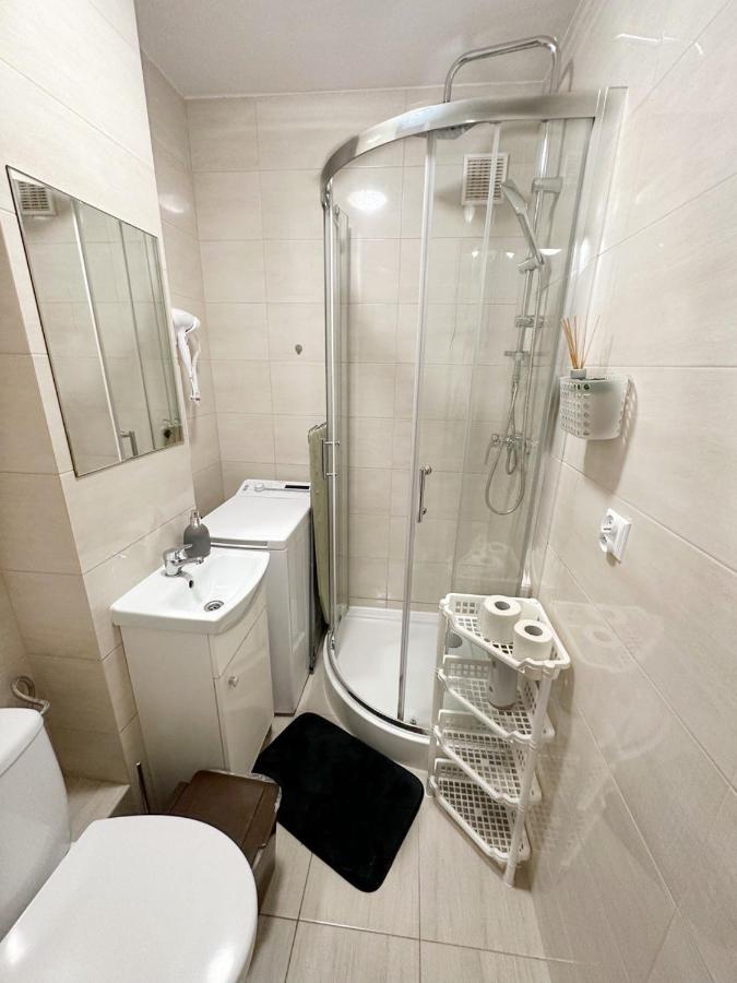 Anielewicza 26 Rooms วอร์ซอ ภายนอก รูปภาพ
