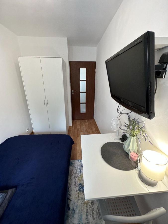 Anielewicza 26 Rooms วอร์ซอ ภายนอก รูปภาพ