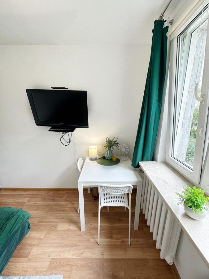 Anielewicza 26 Rooms วอร์ซอ ภายนอก รูปภาพ